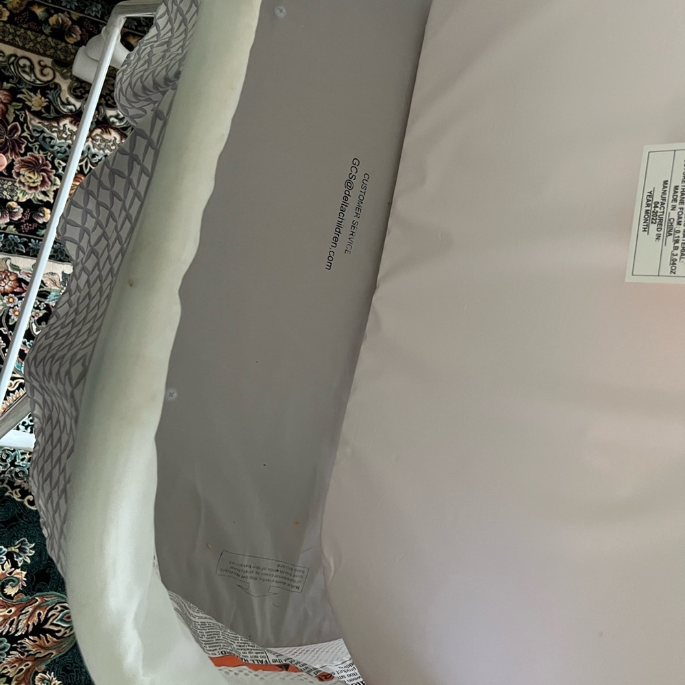 Subtle White and Gray Wall Accent
